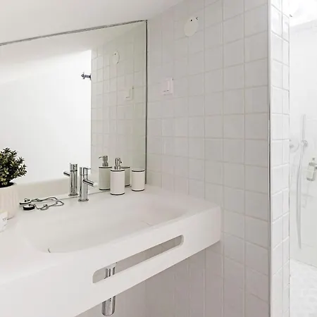 Bonfim Elegant Duplex W/ Ac By Lovelystay Apartment